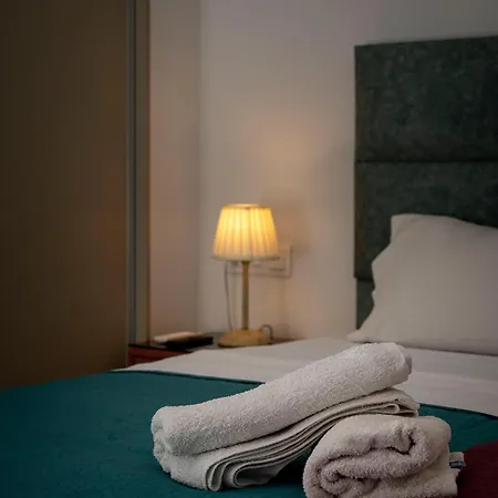 Elegant Two-bedroom In Exarcheia, Peridot - Homes