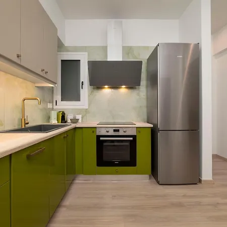 Apartment Elegant Two-bedroom In Exarcheia, Peridot - Homes *
