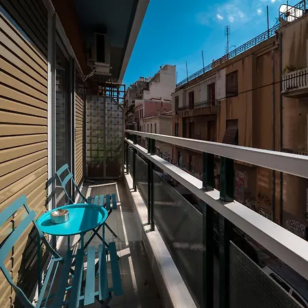 Elegant Two-bedroom In Exarcheia, Peridot - Homes Athens