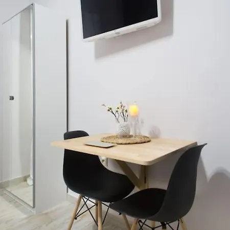 A Comfortable Small Nearby Acropolis 202 Apartment *