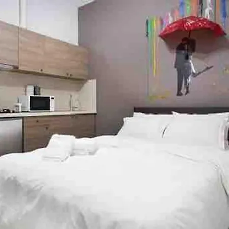 A Comfortable Small Nearby Acropolis 202 Athens