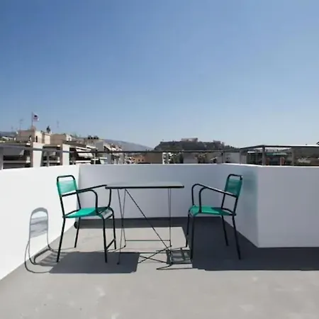 A Comfortable Small Nearby Acropolis 5 * Athens