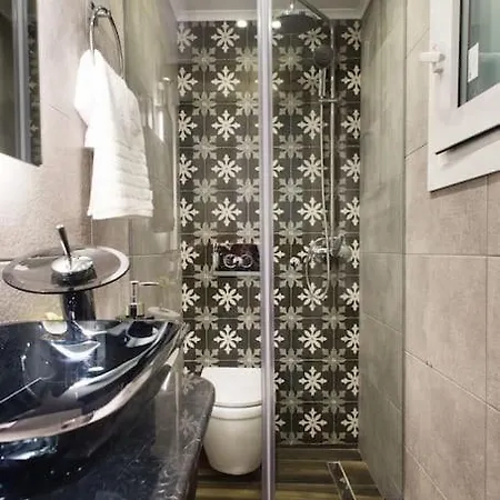 Apartment A Comfortable Small Nearby Acropolis 3