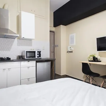 Apartment A Comfortable Small Nearby Acropolis 3 Athens