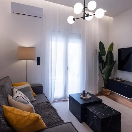 Filo22 - Is The Coolest In Patralona With Big Balcony Apartment