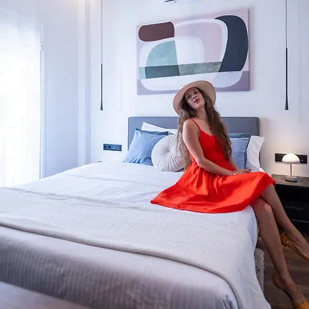 Filo22 - Is The Coolest In Patralona With Big Balcony Apartment