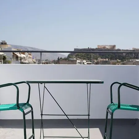 A Comfortable Small Nearby Acropolis 2 * Athens