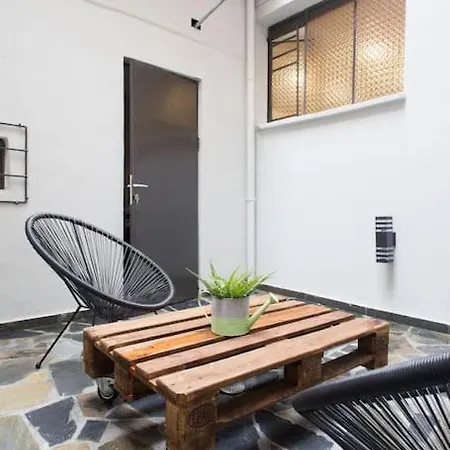 Apartment A Comfortable Small Nearby Acropolis 2 *