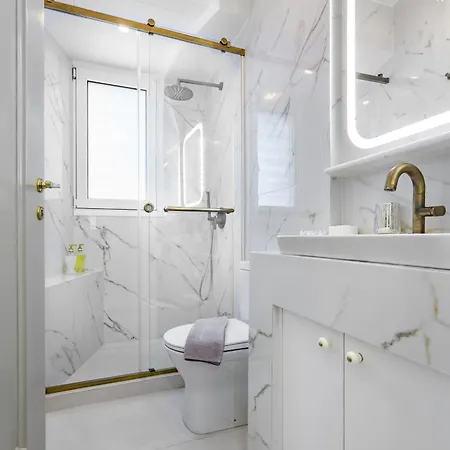 Luxurious & Stylish Kolonaki Haven *