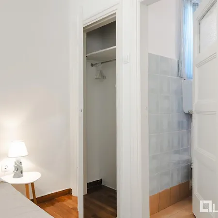 By Lobbysquare Apartment *