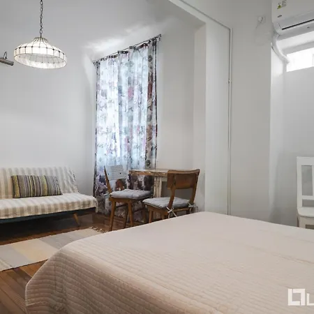 Apartment By Lobbysquare Athens