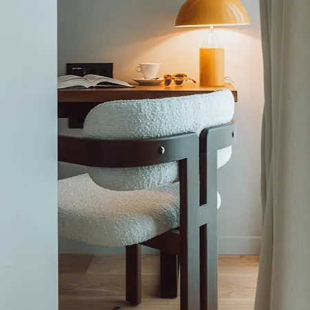 Hotel The Aiolou & 4*