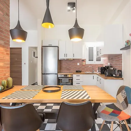 Apartment Quiet Embassy By Cloudkeys