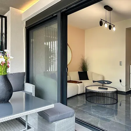 Sky - Cloud9 In The Apartment Athens