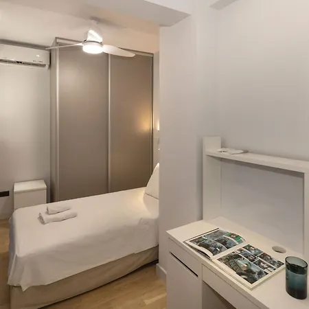 Well-designed By The Acropolis Ghh Apartment