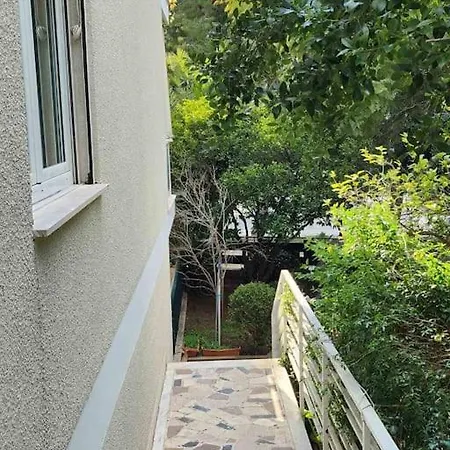 Vouliagmeni Thalassa Apartment