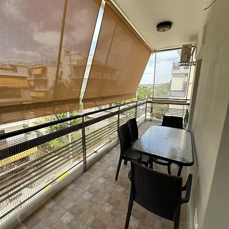 Apartment In The Middle Of Nowhere 1 *