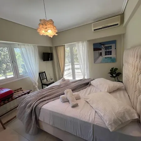 Vouliagmeni Thalassa Apartment *