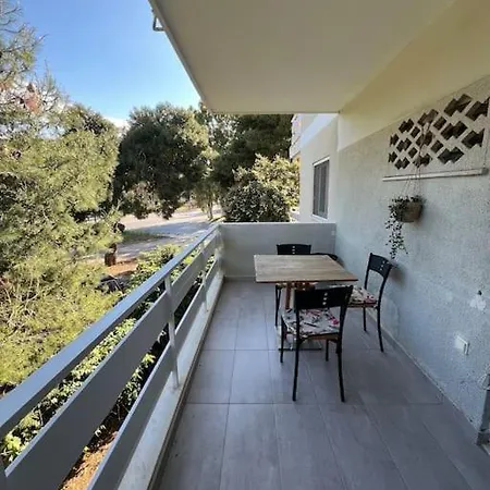 Vouliagmeni Thalassa Apartment Athens
