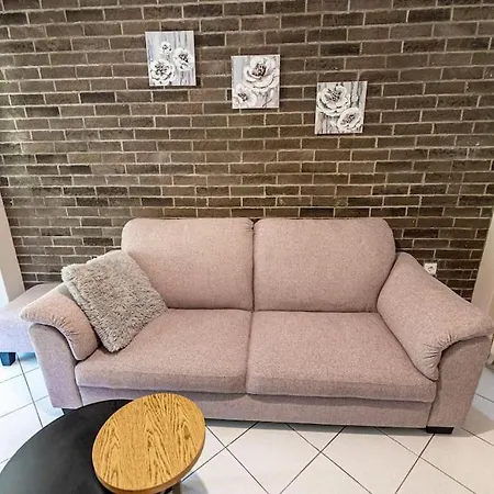 Flower Apartment