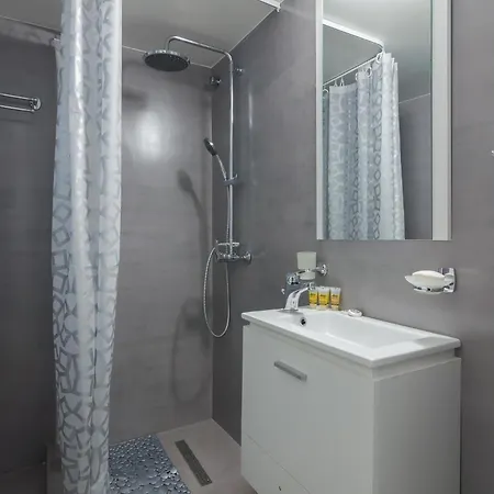 Apartment Coloneum 1bd Cozy In Kolonos