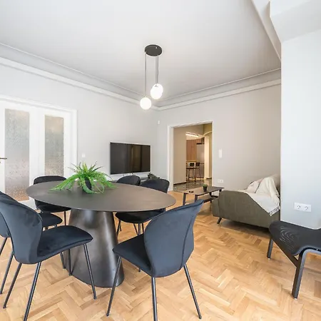 Apartment Nomad-friendly 3bdr Spacious Athens