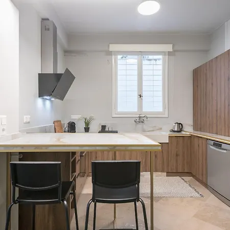 Nomad-friendly 3bdr Spacious Athens