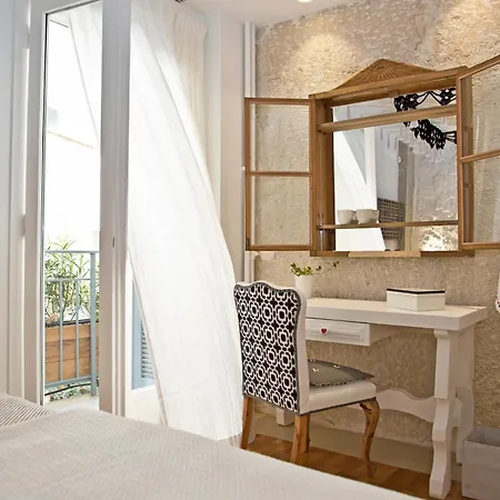 Boutique Near Acropolis Apartment *