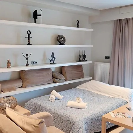 Luxurious Minimal In Acropolis Apartment Athens