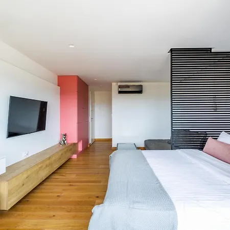 Earth Boutique Next To Stavros Niarchos Apartamento *