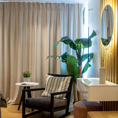 Earth Boutique Next To Stavros Niarchos Apartment Athens