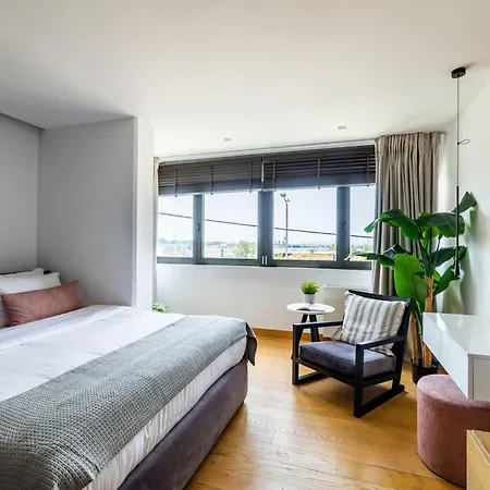 Earth Boutique Next To Stavros Niarchos Apartamento *