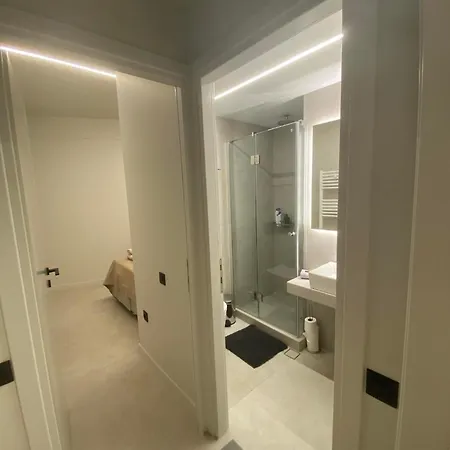 Sapfo Luxury 1 In * Athens