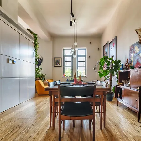 Thisseion Lofts George Apartment