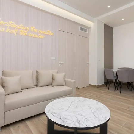 Socrates Fully Equipped With Unique Design Apartmán