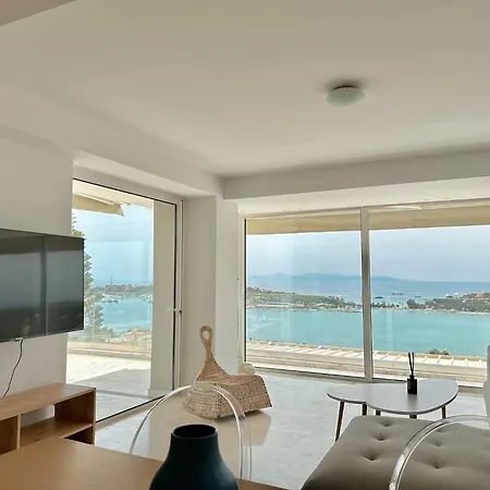 Dream View Vouliagmeni Apartment Athens