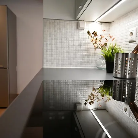 Apartment Bright And Comfy In The Heart Of Athens