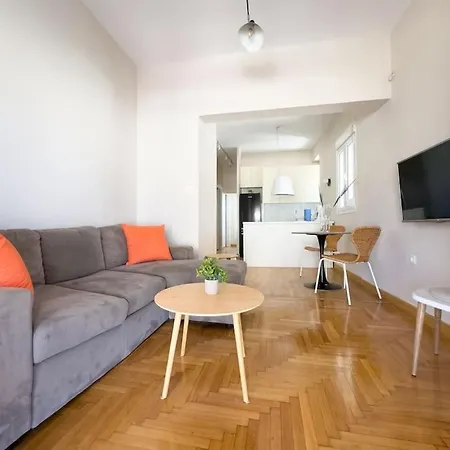Myrto-apartment-athens 2 *