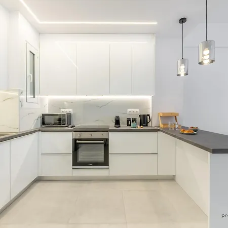 Free-spirit Large Boho With Free-parking Apartment Athens