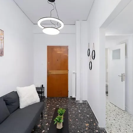 Sea Breeze 2 Bedroom - 10 Min Walk To * Ateny