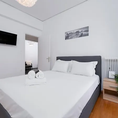 Apartament Sea Breeze 2 Bedroom - 10 Min Walk To *