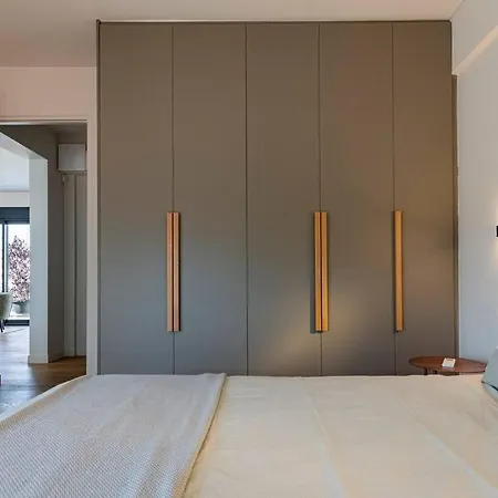 Apartment Stylish Contemporary Penthouse - Hip Centre
