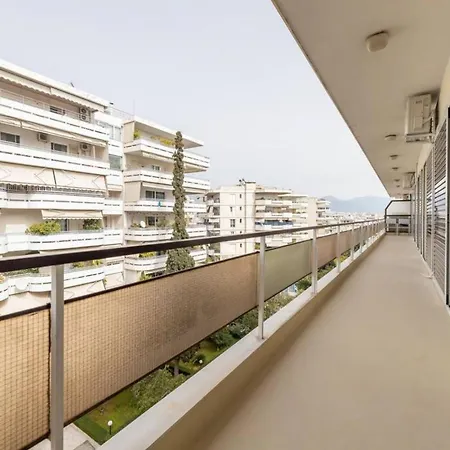 Amfitritis Family Lux At Palaio Faliro