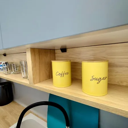 Floral 1 - Ground Floor With Courtyard And Private Parking! Apartment *