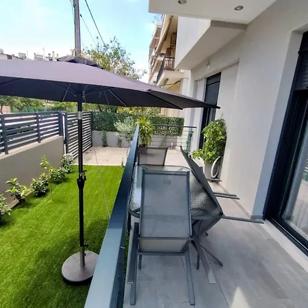 Apartment Floral 1 - Ground Floor With Courtyard And Private Parking!