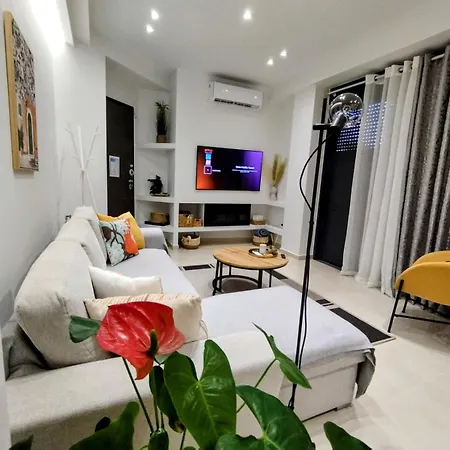 Apartment Floral 1 - Ground Floor With Courtyard And Private Parking! *