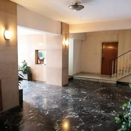 Elegant In Acropolis Apartment