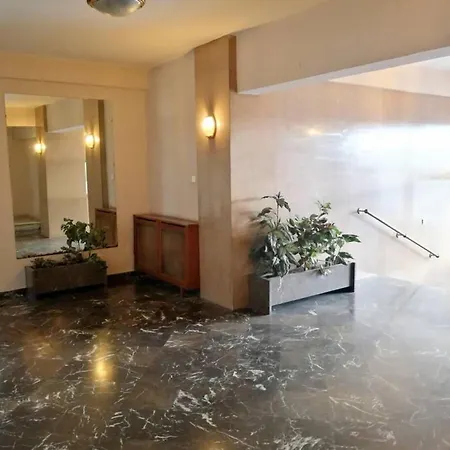 Elegant In Acropolis Apartment