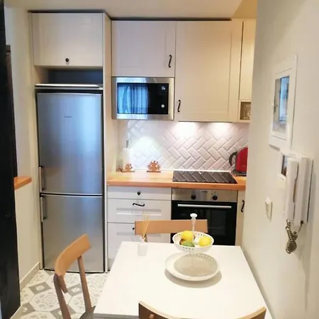 Apartment Stylish In Acropolis