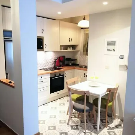 Stylish In Acropolis Apartment *